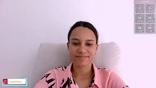 Snapshot of SamanthaWatson chatting on 08/04/26, 02:08 SamanthaWatson online show from 08/04/26, 02:08