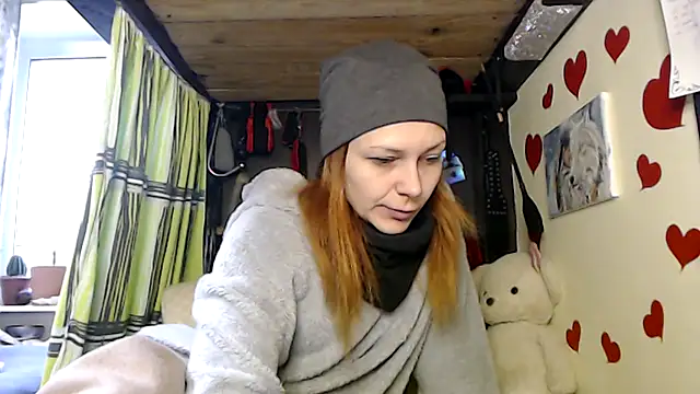 HarleyQuinn 69 online show from 10/17/25, 11:02