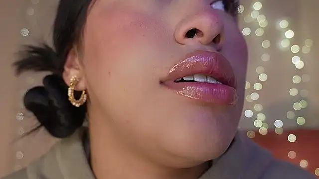 Snapshot of nerak_1a_ chatting on 11/06/25, 07:37 nerak 1a online show from 11/06/25, 07:37