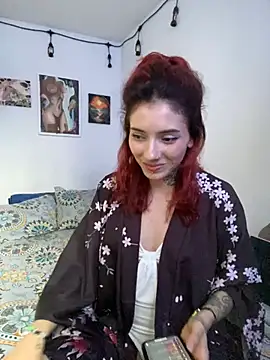 LiliJones  online show from 02/13/25, 05:33