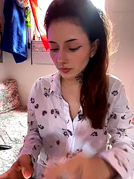 LiliJones  online show from 10/03/25, 05:21