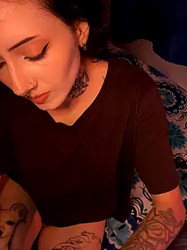 LiliJones  online show from 11/14/25, 01:32