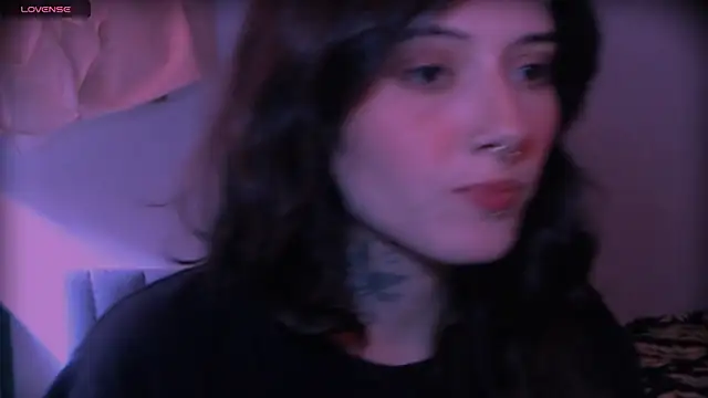 Snapshot of LiliJones_ chatting on 03/26/26, 05:29 LiliJones online show from 03/26/26, 05:29