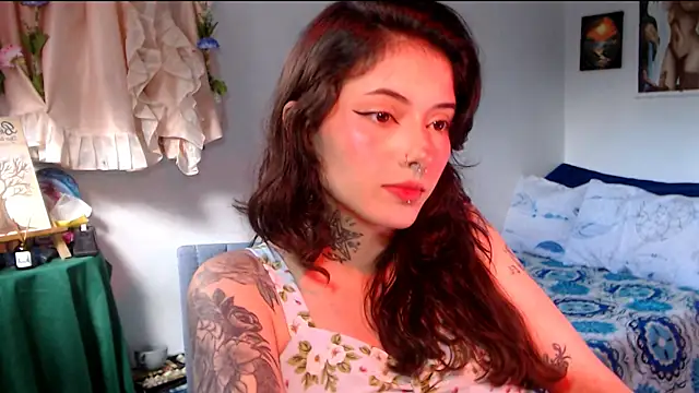 Snapshot of LiliJones_ chatting on 05/10/26, 08:58 LiliJones online show from 05/10/26, 08:58