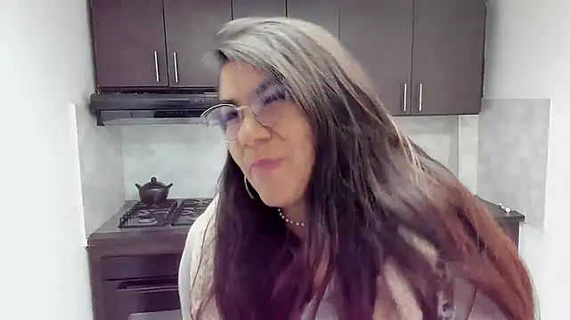 Luna Dumont online show from 09/16/25, 11:11