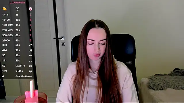 Kimmberr online show from 10/30/25, 06:37