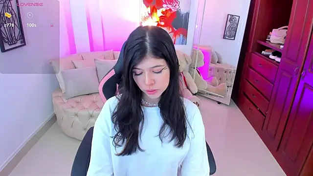 Snapshot of NATAASHA___ chatting on 01/10/25, 03:18 NATAASHA online show from 01/10/25, 03:18