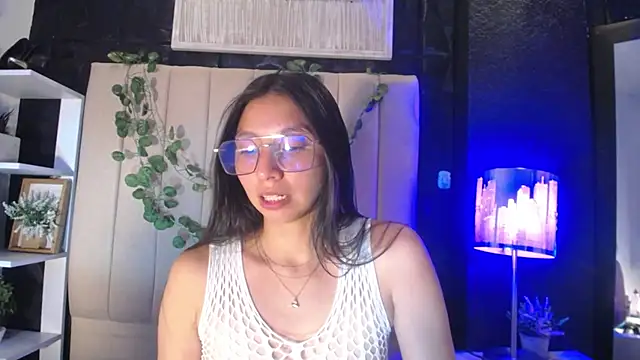 Snapshot of kendall_saenz chatting on 09/25/25, 07:39 kendall saenz online show from 09/25/25, 07:39