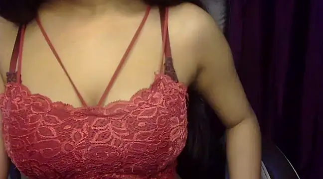 Snapshot of Karnaa_vail chatting on 02/12/25, 05:15 Karnaa vail online show from 02/12/25, 05:15