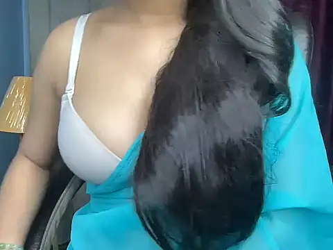 Karnaa vail online show from 11/17/25, 05:02