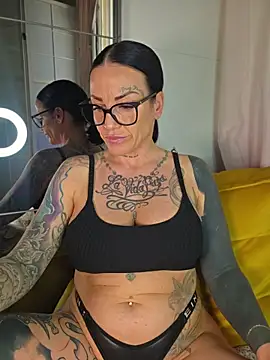 EmilyDiazofficial online show from 06/26/26, 06:18