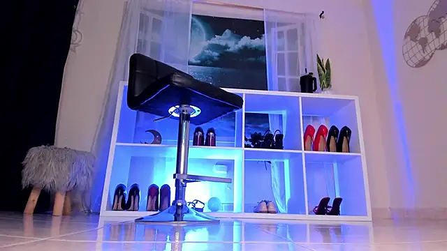 Itzeldreams online show from 10/06/25, 01:30