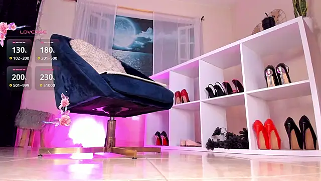 Itzeldreams online show from 12/02/25, 01:39