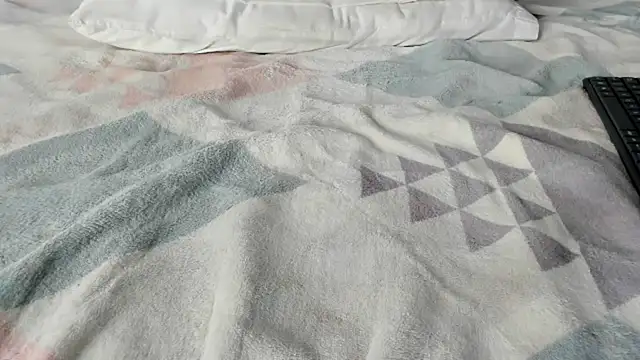 maybelline69 online show from 03/23/25, 01:20