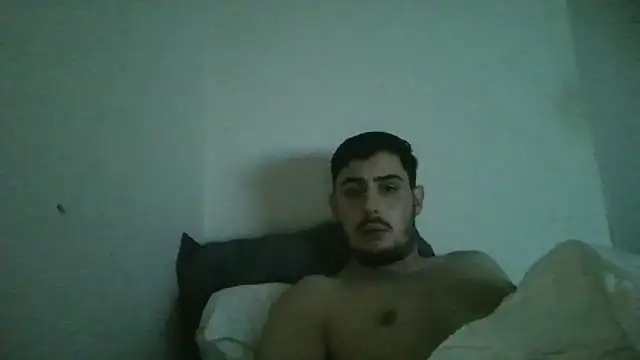 Snapshot of Vale_187 chatting on 03/02/26, 04:25 Vale 187 online show from 03/02/26, 04:25