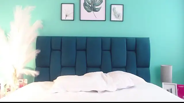 NicollColeman online show from 03/04/25, 03:15