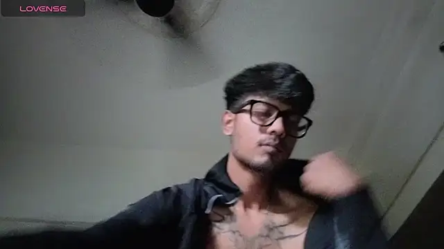 Snapshot of just_fucks chatting on 07/02/26, 11:38 just fucks online show from 07/02/26, 11:38