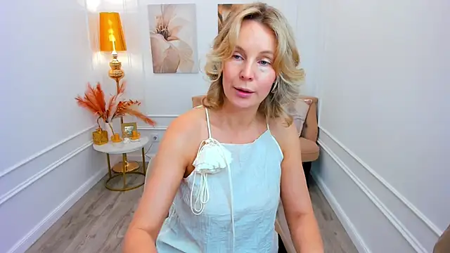 Sinty Devis online show from 06/09/26, 04:24