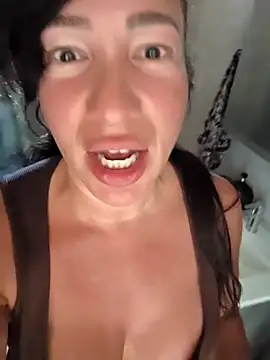 Snapshot of TheGoddessBianca chatting on 09/29/25, 10:09 TheGoddessBianca online show from 09/29/25, 10:09