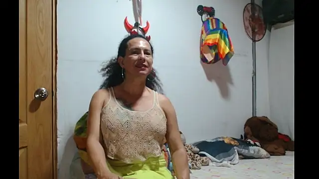 abbycrespa online show from 03/18/25, 03:31