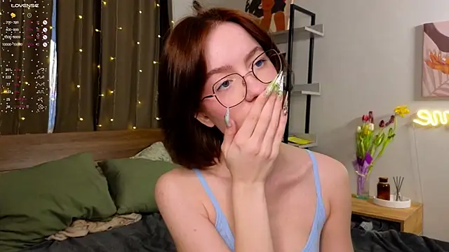 Snapshot of IdaValenti chatting on 03/12/25, 01:03 IdaValenti online show from 03/12/25, 01:03