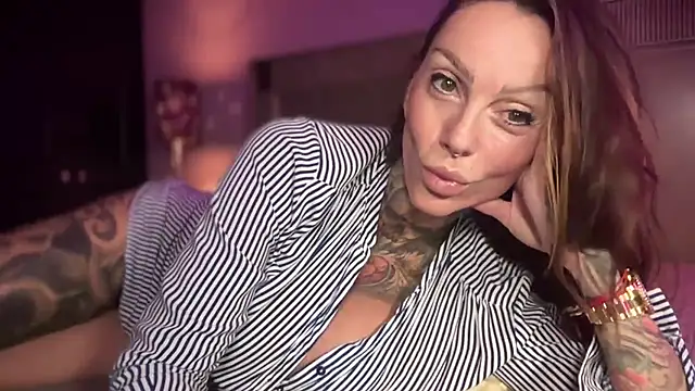 Snapshot of KadaLove69 chatting on 12/09/24, 09:48 KadaLove69 online show from 12/09/24, 09:48