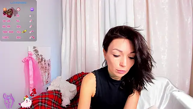 jessica tiny online show from 10/14/25, 01:39