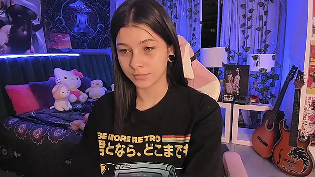 LanaKyutt online show from 12/10/24, 12:17