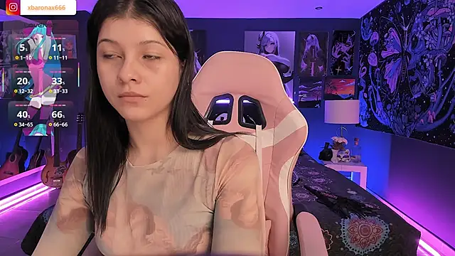 LanaKyutt online show from 09/12/25, 06:08