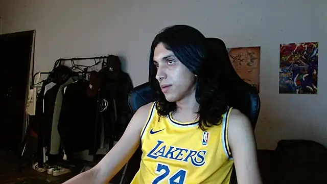 Snapshot of angelitofemboy chatting on 01/06/25, 10:58 angelitofemboy online show from 01/06/25, 10:58