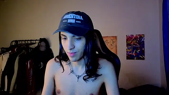 Snapshot of angelitofemboy chatting on 09/19/25, 09:04 angelitofemboy online show from 09/19/25, 09:04