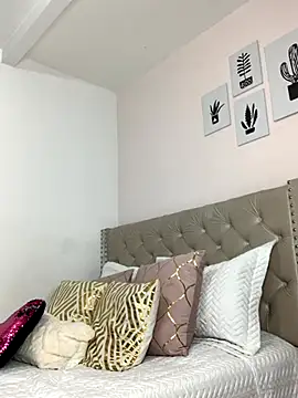 ImAlicee online show from 10/16/25, 10:11