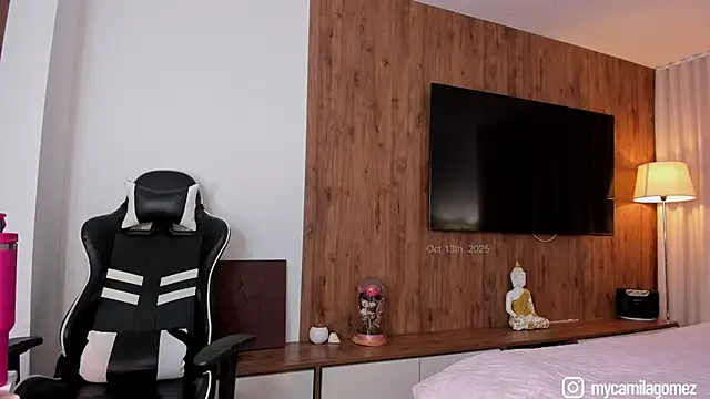 soycamig online show from 10/13/25, 08:09