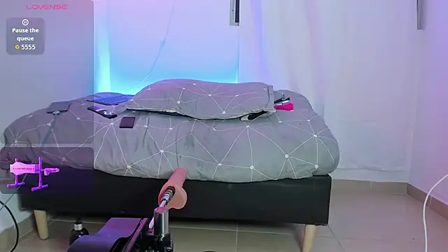 Snapshot of Apolo_Bianco_ chatting on 01/11/26, 11:21 Apolo Bianco online show from 01/11/26, 11:21