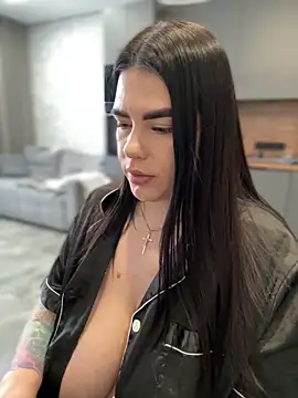 Snapshot of HugeBoobs- chatting on 03/02/25, 11:07 HugeBoobs- online show from 03/02/25, 11:07