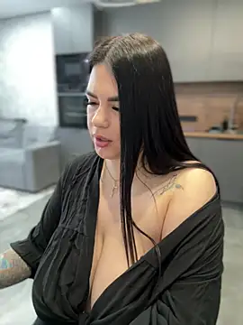 Snapshot of HugeBoobs- chatting on 03/08/25, 06:54 HugeBoobs- online show from 03/08/25, 06:54