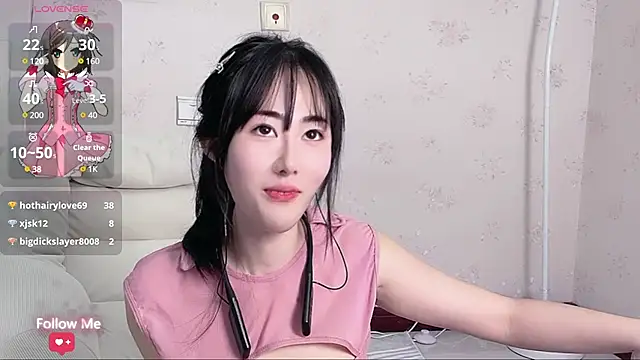 qiqi-- online show from 12/13/24, 09:46