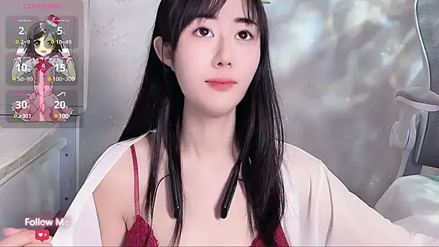 qiqi-- online show from 12/19/24, 07:07