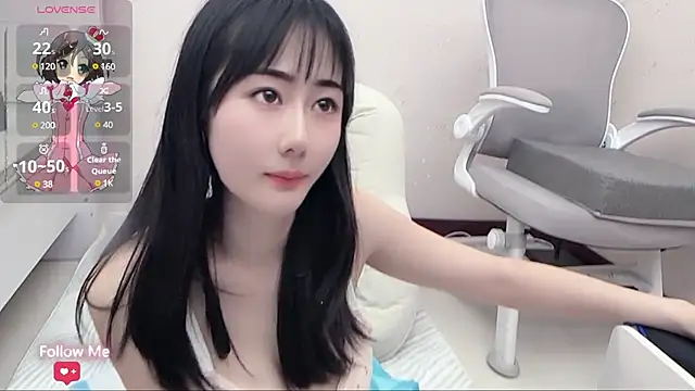 qiqi-- online show from 01/02/25, 01:30