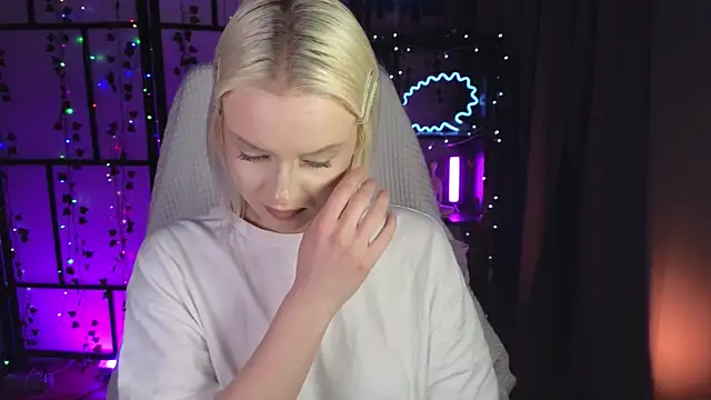 ImBonBon online show from 05/04/26, 01:23