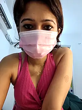 Snapshot of Angel_rani2 chatting on 10/31/25, 03:02 Angel rani2 online show from 10/31/25, 03:02