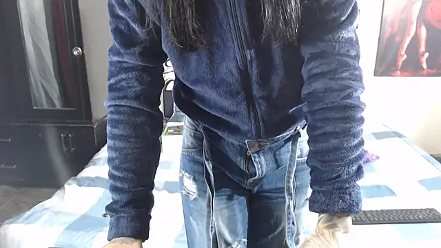 Snapshot of emma_onassis_17 chatting on 11/04/25, 02:21 emma onassis 17 online show from 11/04/25, 02:21