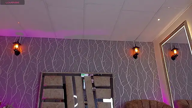 madison fox1 online show from 10/08/25, 12:47