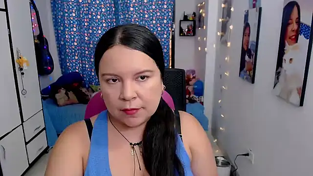 Snapshot of claryssa_ chatting on 10/01/25, 07:09 claryssa online show from 10/01/25, 07:09