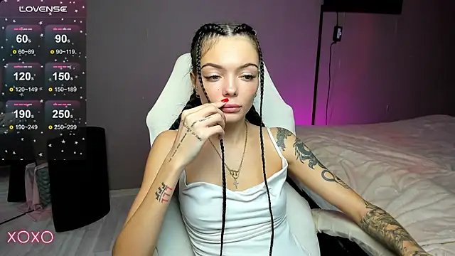 Mariella Adamss online show from 10/28/25, 11:14