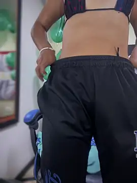 emily rosse04 online show from 02/03/25, 05:56