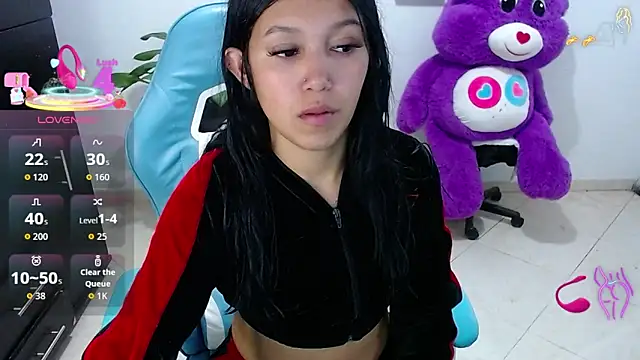 Snapshot of emily_rosse04 chatting on 04/08/26, 02:11 emily rosse04 online show from 04/08/26, 02:11