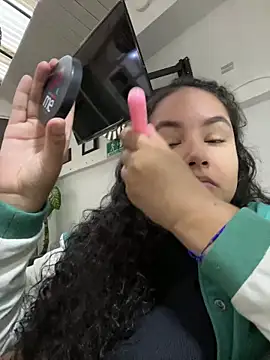 CurlyGirl 1 online show from 02/19/25, 11:28