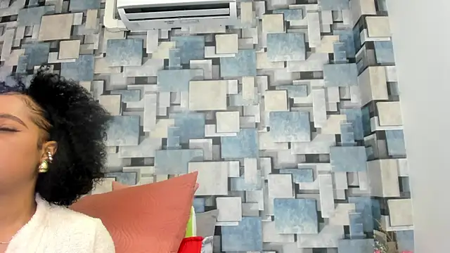 angel dthroatt online show from 05/12/26, 12:02