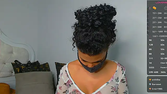 Snapshot of Turkish_Latina chatting on 12/19/24, 12:45 Turkish Latina online show from 12/19/24, 12:45